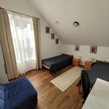 J2velence Appartement